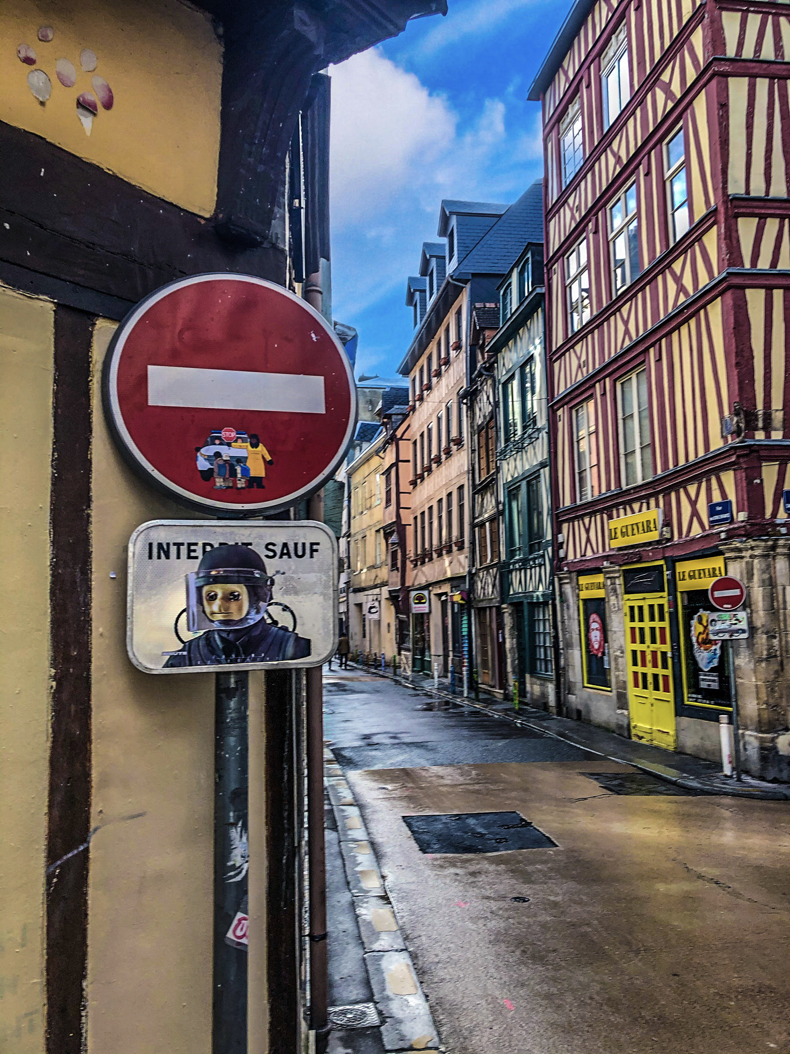 60-EA6C14F5-C68A-4F27-81ED-1ECA37731778