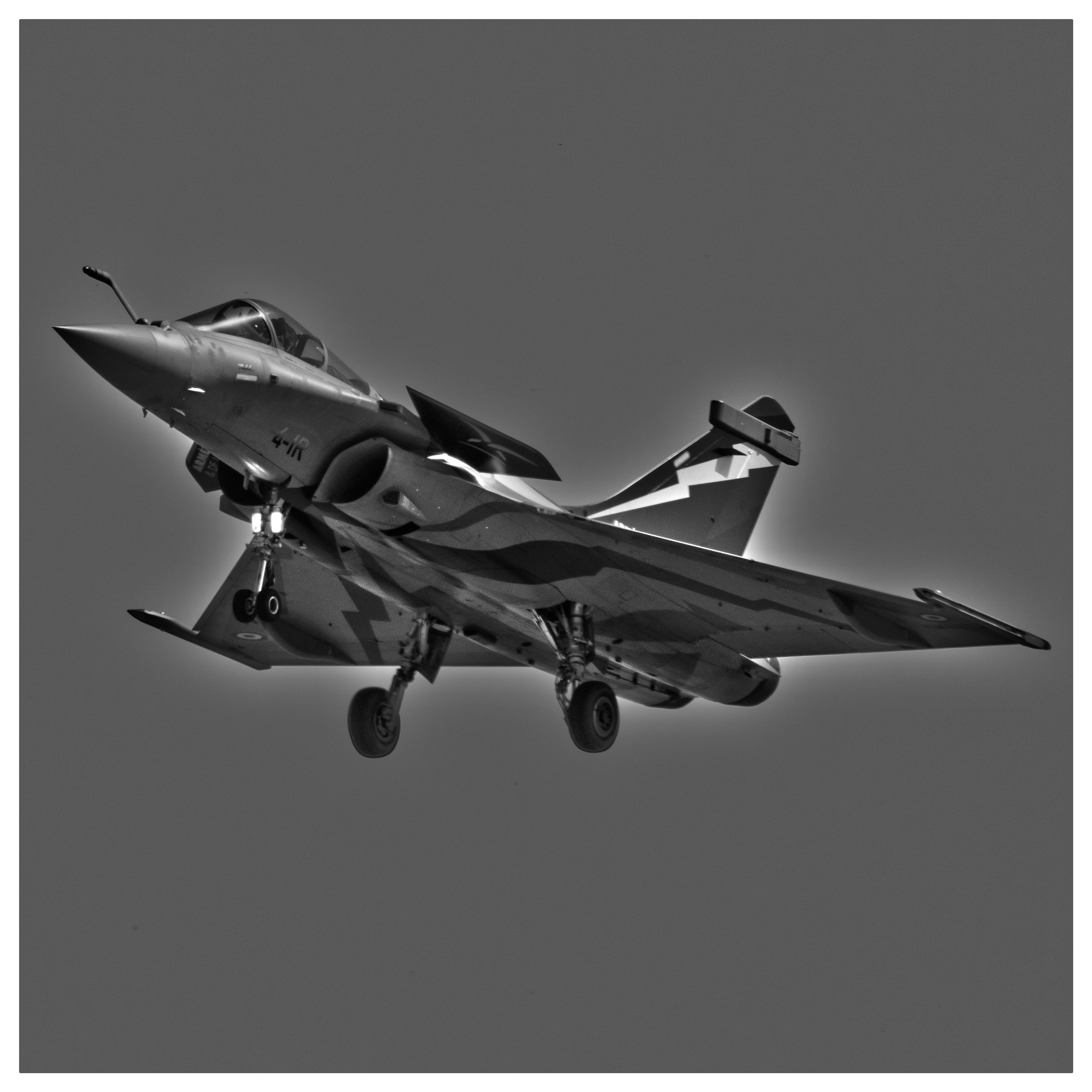 83-3DAE9858-2886-48C1-A267-9BF37C6DDB0E